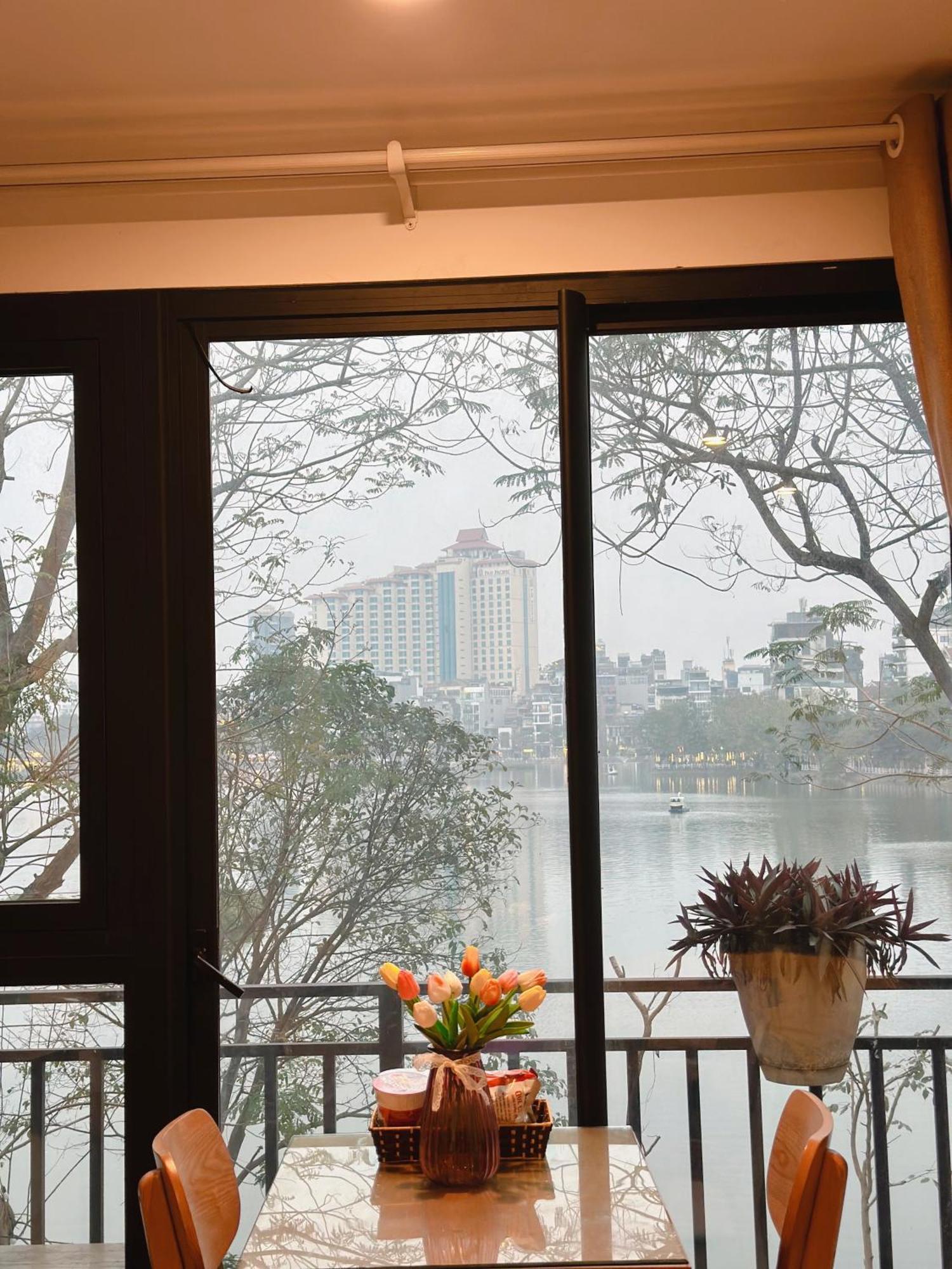 Windy Lakeview Studio Ha Noi Hanoï Extérieur photo